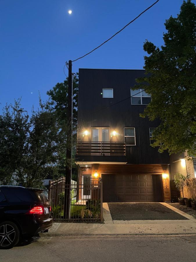 Villa N-E-G Skai Midtown Of Houston Esterno foto
