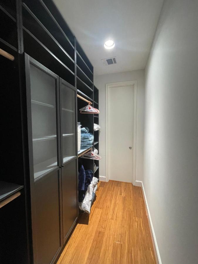 Villa N-E-G Skai Midtown Of Houston Esterno foto
