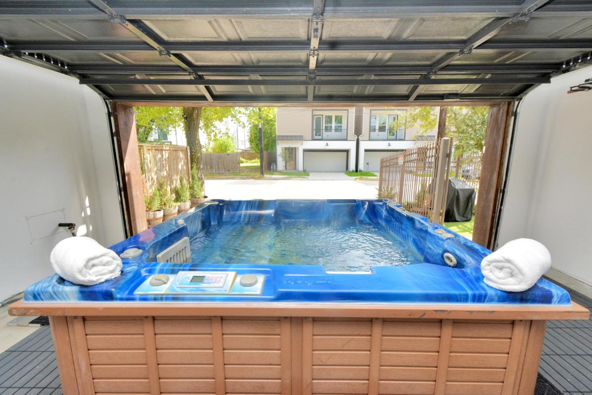 Villa N-E-G Skai Midtown Of Houston Esterno foto